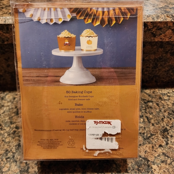 Rae Dunn Fall 50 Piece Baking Cups - Picture 4 of 6